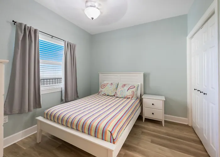 Apartment Harbour Pointe 708 By Pkrm