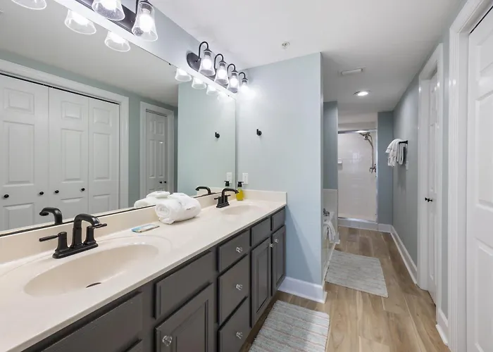 Harbour Pointe 708 By Pkrm Apartment